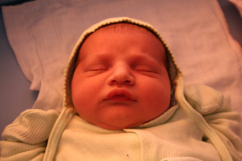 IMG_4250.JPG - Adaś głównie śpi